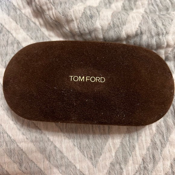 TOM FORD sunnies 😎 with case - Picture 2 of 5